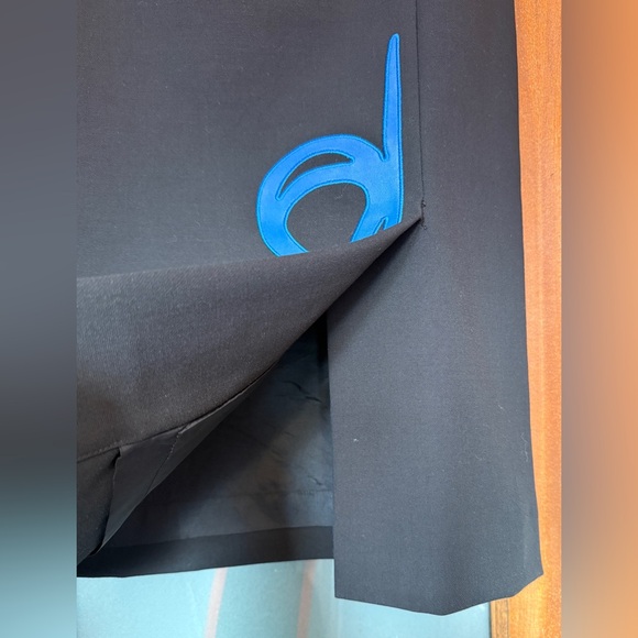 Carlisle Women’s Vtg Black Pencil Skirt w Blue Floral Genuine Leather Design-8 - Picture 6 of 9